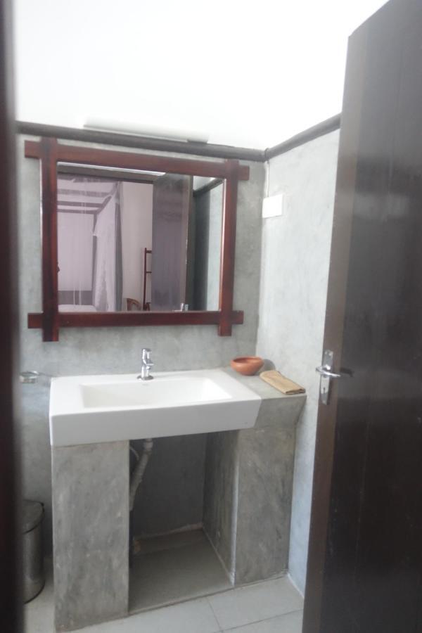 Wh Beach Resort Weligama Kültér fotó